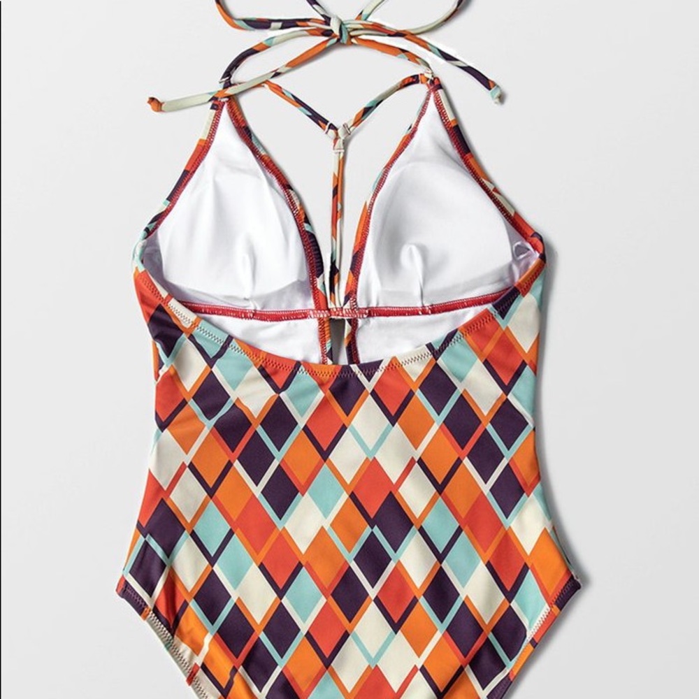 🧡 Colorful One Piece 🧡 - Picture 2 of 4